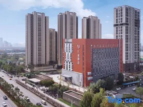 Jinuo Hotel - Image 3