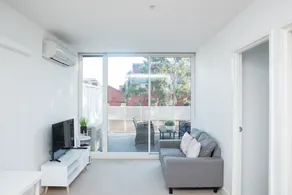 Amazing location 1BR apartment in Melbourne CBD - Image 3