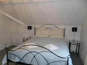 Big Sky Guest House- ROOM ONLY - Image 3