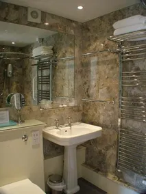 Bed & Breakfast at Ocklynge Manor - Image 5