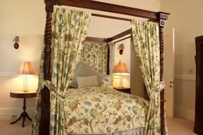 Grand Victorian - Image 2