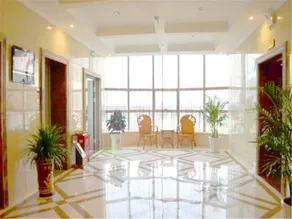 Starway Hotel Yulin Guangji Plaza - Image 2