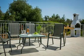 Sea View Villa in Skala - Image 3