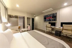 The Design Motel - Image 3