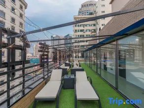 Smart Bear Hotel (Dalian Railway Station Zhongshan Square Subway Station Branch) - Image 3
