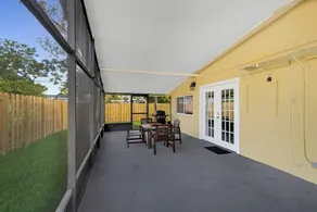 3 bedroom house in quiet neighborhood - Image 5