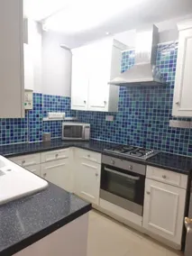 12 Frampton - Image 4