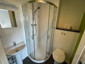 8 Bed Apartment @ Derriford Stays by Pureserviced - Image 3