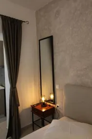 Olive House - Image 2