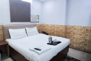 Roomshala 127 Mannat Stay - Image 5