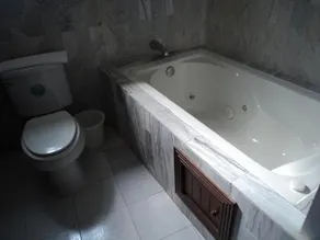 Hotel Monaco - Image 4