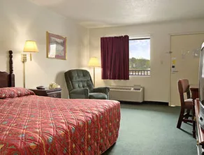 Travelodge West Knoxville - Image 5
