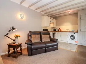 Distillers Cottage - Image 3