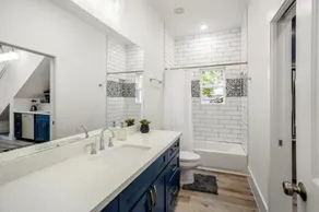 Clutch City Super - Luxe at East Downtown Unit 1 - Image 5