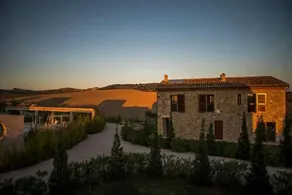 Tuscany Forever Sunset Apartments - Image 4