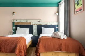 Selina Brighton - Image 3