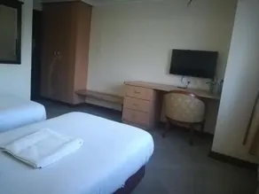 Hotel Topaz - Image 3