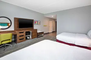 Hampton Inn & Suites by Hilton Indianapolis South Greenwood - Image 2