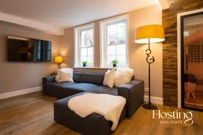 The Victoria 4 Bedroom Townhouse With Parking - Image 3