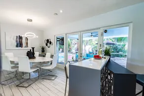 Fruit & Wine Saltwater Pool Home - Image 2