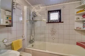Bonidesa House With Whirlpool Happy Rentals - Image 5