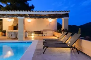 Island House - Image 3