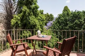 Balmoral Beachfront 2 Bedroom Apartment - Image 2
