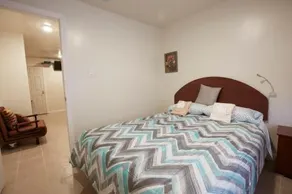 STUDIO&ONE BEDROOM APARTMENTS - Image 5