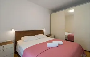 Cozy Apartment In Split With Wifi - Image 5