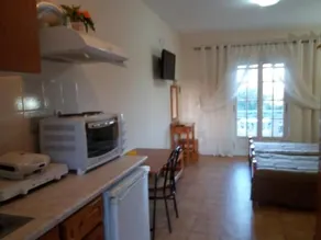 Athineos Apartments - Image 4