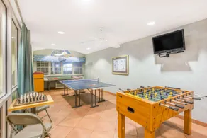 Microtel Inn & Suites by Wyndham Carolina Beach - Image 3