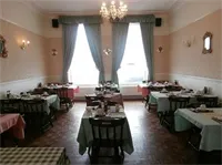 Premier Hotel - Image 5