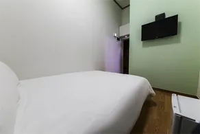 Hotel Joker - Image 3