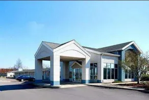 KNIGHTS INN ELYRIA - Image 2