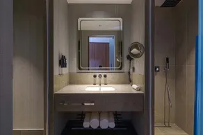 Azura World Hotel - Image 3
