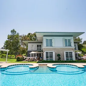 Azure Villas By Cornelia - Image 4