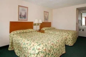 KNIGHTS INN ELYRIA - Image 5