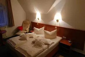 Garni-Hotel Alt Wernigeröder Hof - Image 3