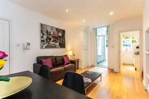 Flying Butler - Earl's Court Longridge Road Apartments - Image 3