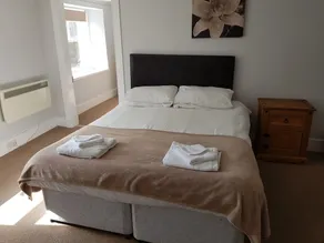 Station Hotel - Image 3