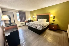 Red Carpet Inn Takoma Park - Image 4
