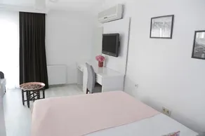 Babu House - Image 2