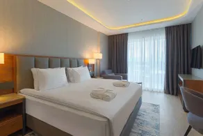 Azura World Hotel - Image 5