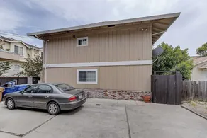 Comfy 2-bedroom, 5min to Concord Bart - Image 3