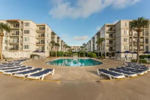 Hodnett Cooper's Beach Club - Image 3