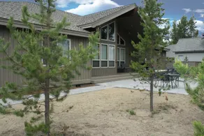 Hickory 26 4 Br home by RedAwning - Image 3