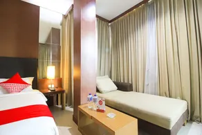 OYO 1729 I-shine Hotel - Image 4