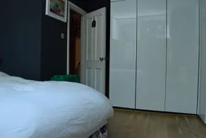 1 Bedroom Hampstead Flat - Image 5