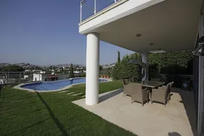 Villa Rheme - Image 2
