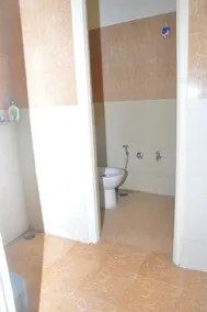 Hotel Orange Leaf - Image 3